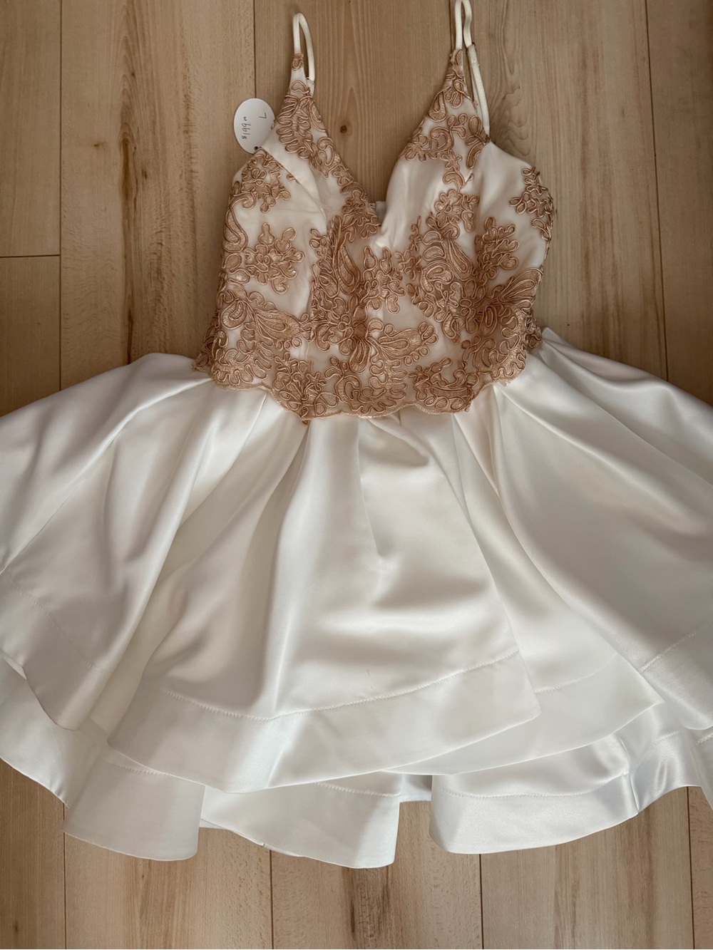 Woman Ivory Dress with Gold Lace Bodice